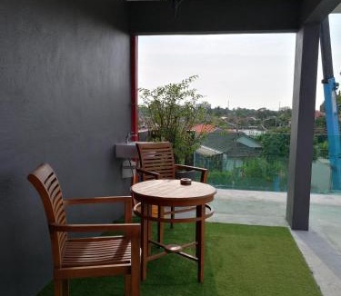 Taman Nyior Setali House | Millenium maison home