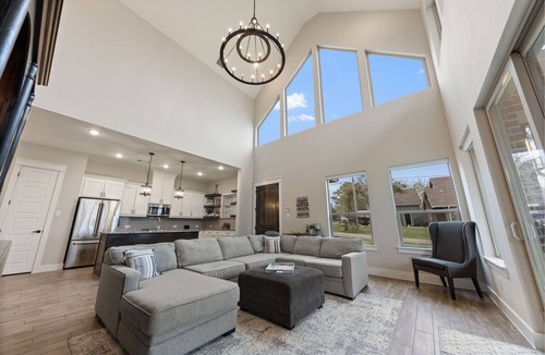Pottsboro House | Miller's Cove on Lake Texoma! Luxury Lakeview Home built in 2017!