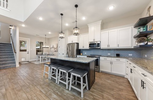 Pottsboro House | Miller's Cove on Lake Texoma! Luxury Lakeview Home built in 2017!