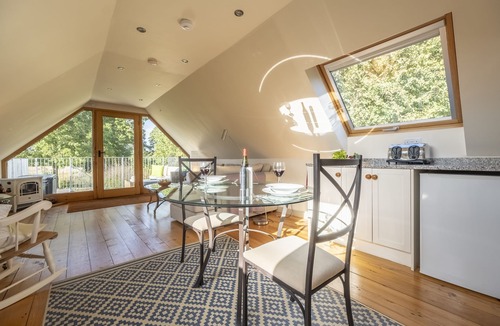 Erpingham Ski Chalet | Miller's Loft, A romantic retreat for 2