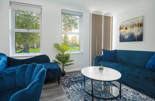 King's Park House | millfields park villa