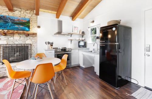 Canyon Lake House | Millies Cottages Unit 1 - Ruth