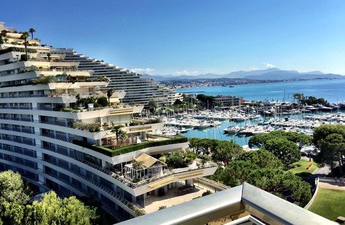 Villeneuve Loubet Beach Condo | Million dollar view :100 Sq m plus terrace with private jacuzzi