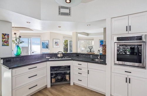 Aptos House | Million Dollar Ocean Views – Beachfront Bliss