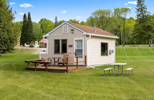 Cheboygan House | Million Dollar View | Lakefront Studio Cottage w/Mackinac Bridge & Island Views