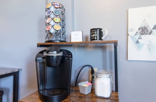 South Side Slopes Apartment | Million Dollar View Spacious Studio