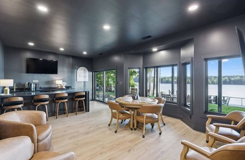 Winchester House | Million Dollar Views + Luxury + Infinity Deck