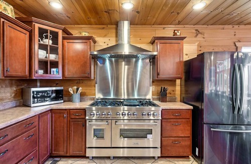 Chalet Village Ski Chalet | Million $ Views Theater Hot Tub Game Room