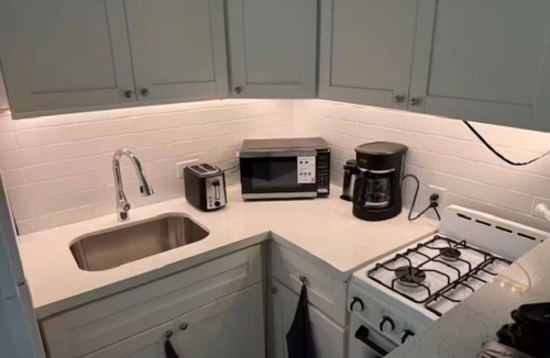 Surfside Apartment | Millionaire stay - steps to the beach -very comfortable and peaceful - Enjoy