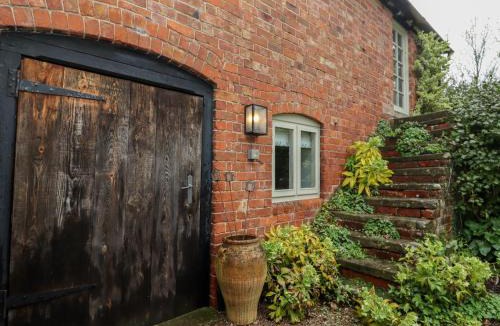Woolhope House | Millpond Bothy