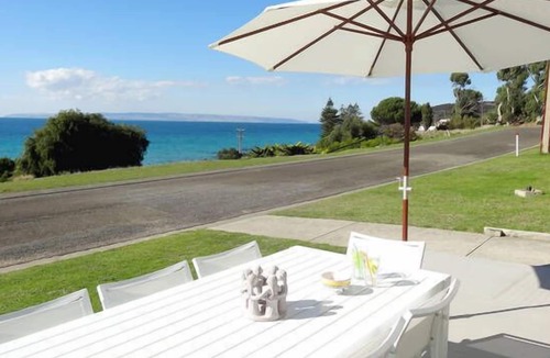 Penneshaw House | Millpond - Penneshaw Beach