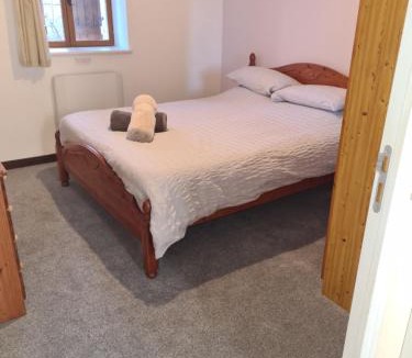 Chassenon Apartment | Millstone Gite 1, two bed apartment + shared pool