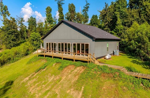 Marianna House | Millstone on the Millpond