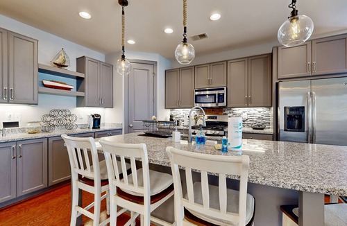 Frankford House | Millville By The Sea House w/community pool, fitness center, patio & grill
