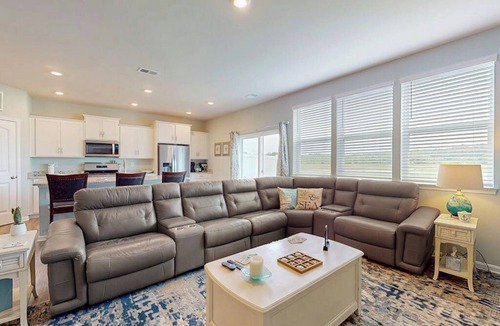 Frankford House | Millville by the Sea townhome with clubhouse, pools & wellness center access