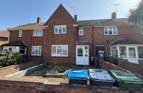 New Addington House | Milne Park Guest House