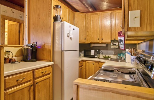 Alpine Village Cabin | Milner Pass Cabin Retreat