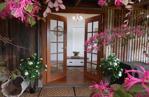 Woodstock House | Milton Chocolate Retreat