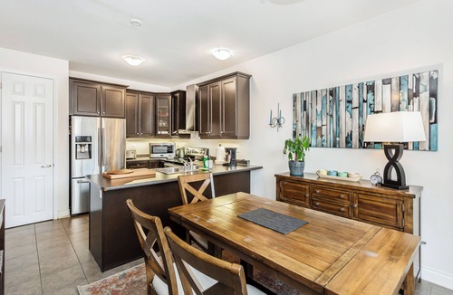 Milton House | Milton Home away from home