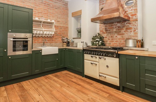 Gillingham House | Milton Manor