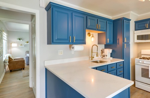 Milwaukee House | Milwaukee Home w/Serene Patio & Backyard Garden!
