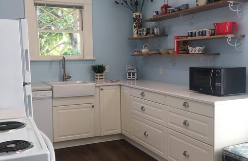 Lodi House | Mimi's Downtown Cottage