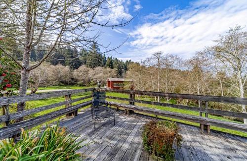 Jacoby Creek House | Mimi's Ranch House