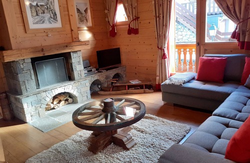 Le Praz Ski Chalet | Mimosa - Attractive Ski Chalet