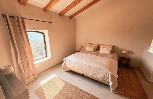 Quart Bed & Breakfast | Mimosa Lodge