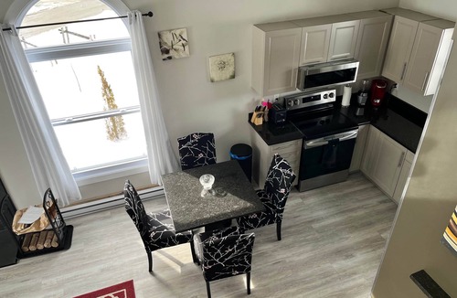 Magog Apartment | Mimosa-Mont-Orford-Memphremagog Beach