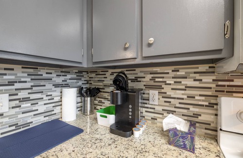 North Austin Civic Association House | Min's Away From Domain, Q2, Breweries W/Pool