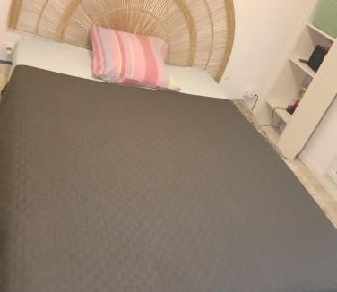 Republique - Les Ponts House | Mina Room