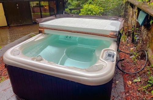 Mill Valley House | Mindful Forest Sanctuary