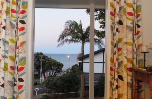 Cable Bay Cottage | Miner's Cottage by Cable Bay