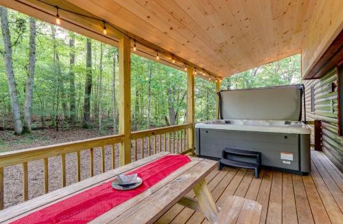 Mineral Bluff House | Mineral Bluff Cabin: Hot Tub, Pets, & Peace