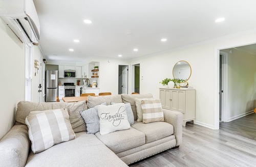 Blue Water Cottage | Mineral Cottage w/Fire Pit: Steps to Lake Anna!