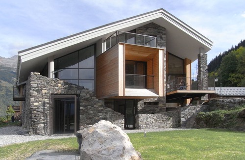 Villaroger Ski Chalet | Mineral Lodge, an architectural jewel at the heart of the french alps