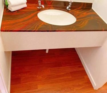 Parakai Hotel | Mineral Park Motel