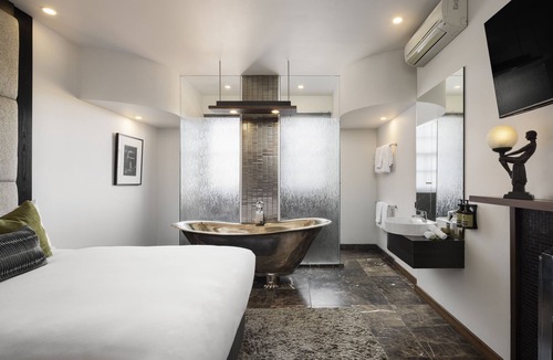 Hepburn Springs Hotel | Mineral Springs Hotel