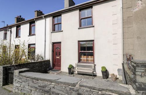 Rhiwbryfdir House | Miners Cottage