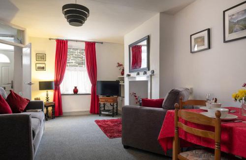 Rhiwbryfdir House | Miners Cottage