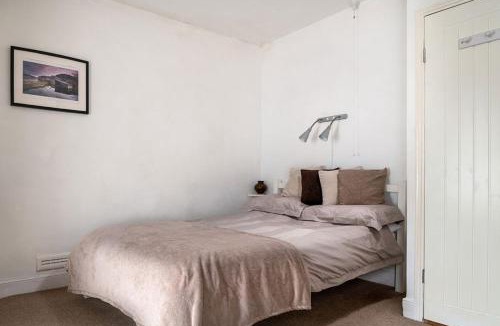 Rhiwbryfdir House | Miners Cottage