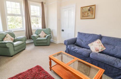 Newborough House | Minffordd