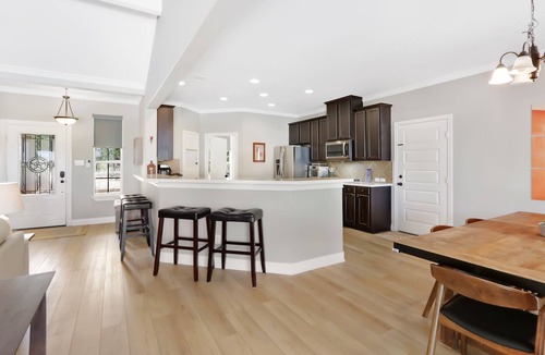 San Marcos House | Minglewood I Private pool with cabana just outside Wimberley!