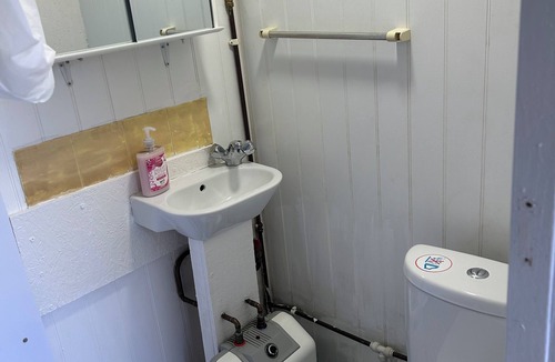 South Camberwell Cabin | mini cabin