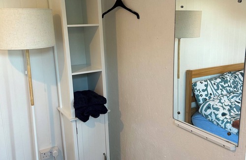 South Camberwell Cabin | mini cabin