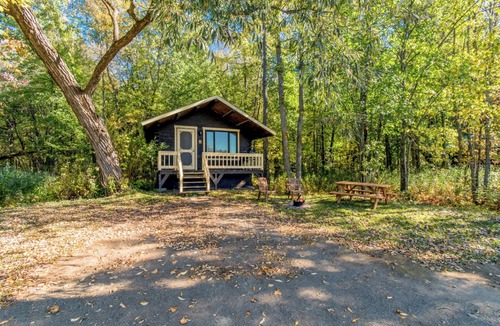 Sainte-Anne-de-Sorel Cabin | Mini Chalet # 4 Domaine de l Archipel