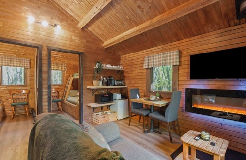 Sainte-Anne-de-Sorel Cabin | Mini Chalet # 5 Domaine de lArchipel
