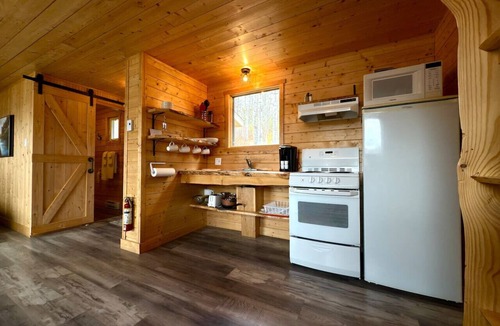 Pohenegamook House | Mini-chalet avec Spa à Pohénégamook un pur bonheur