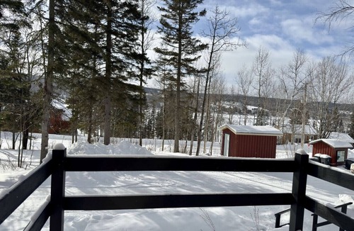 Pohenegamook House | Mini chalet Lac Pohénégamook, un havre de paix! #1